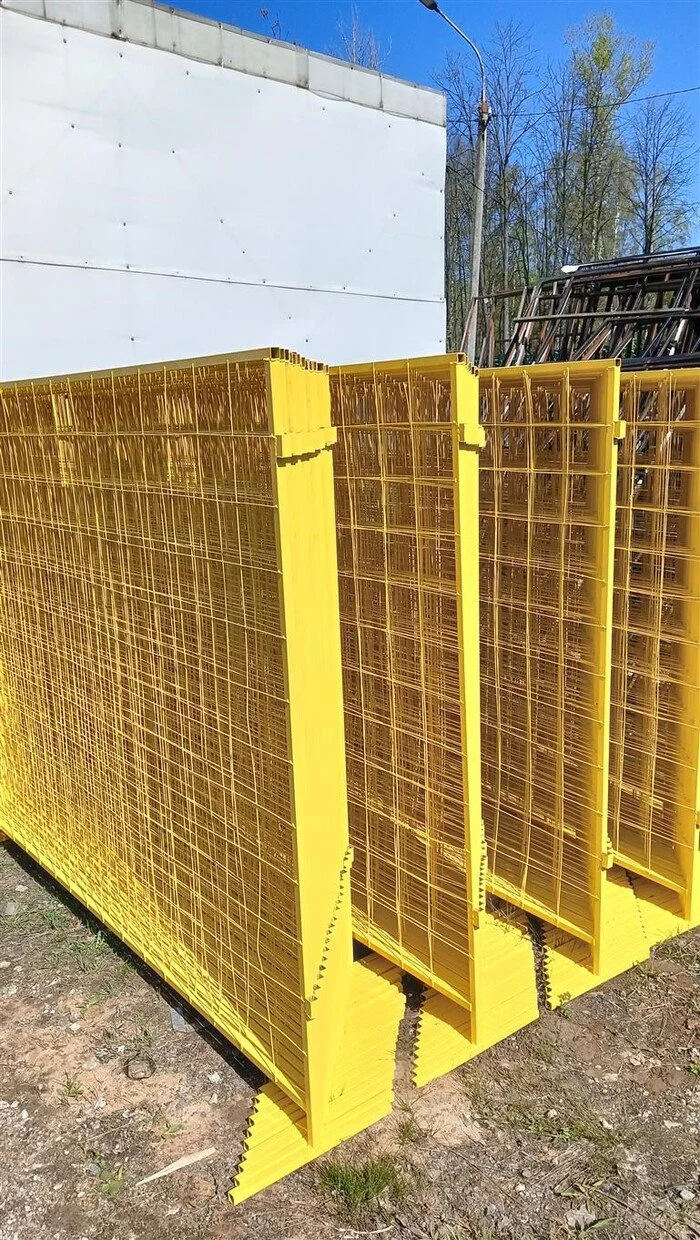 Фото - переносное ограждение для стройки спо 1600 окрашенное